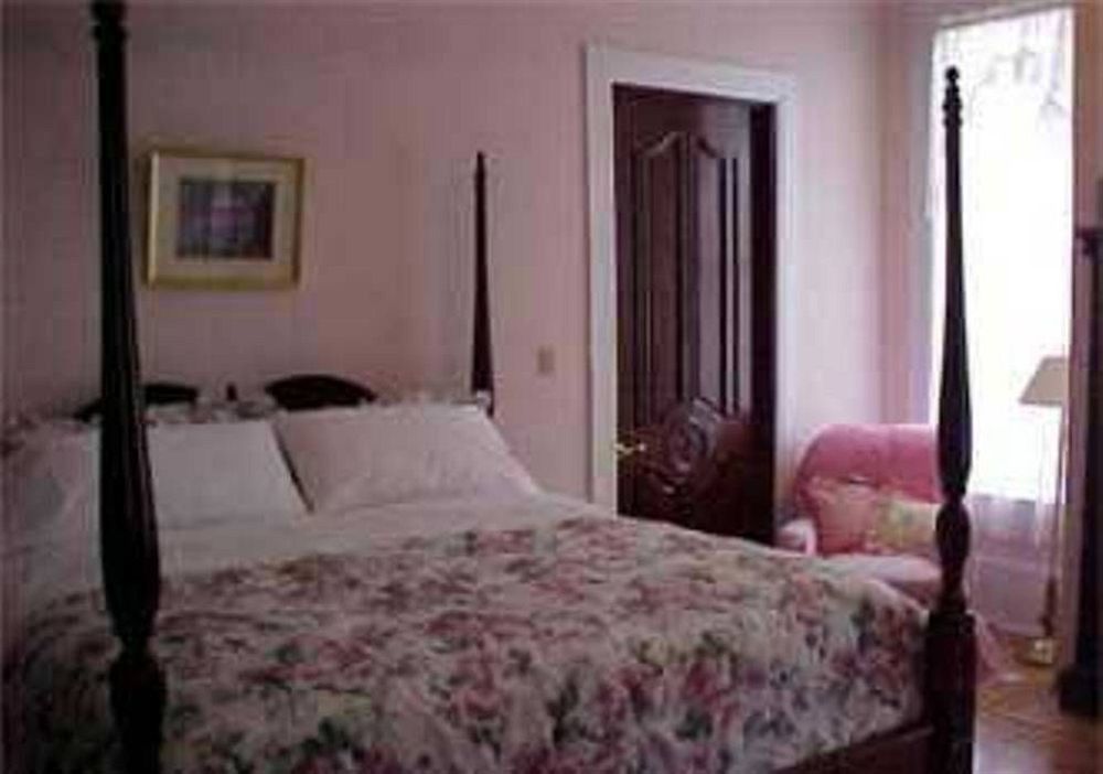 Hotel The Confederate House à Savannah Extérieur photo